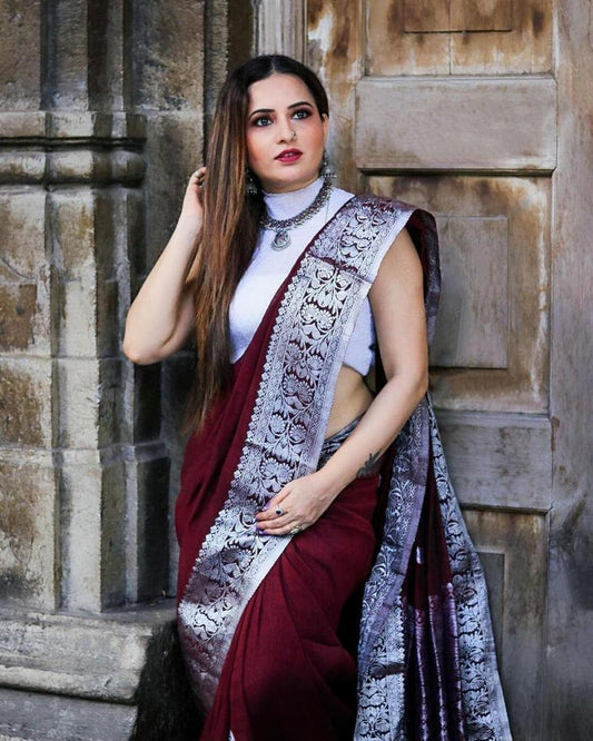 Unequalled Maroon Soft Banarasi Silk Saree With Staring Blouse Piece
