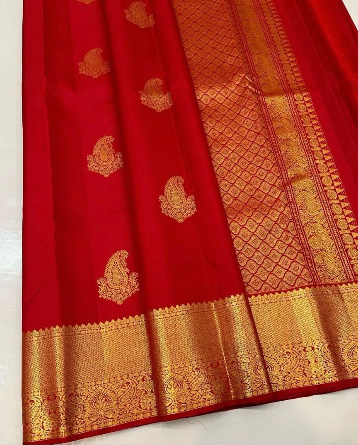 Amazing Red Soft Banarasi Silk Saree with Unique Blouse Piece
