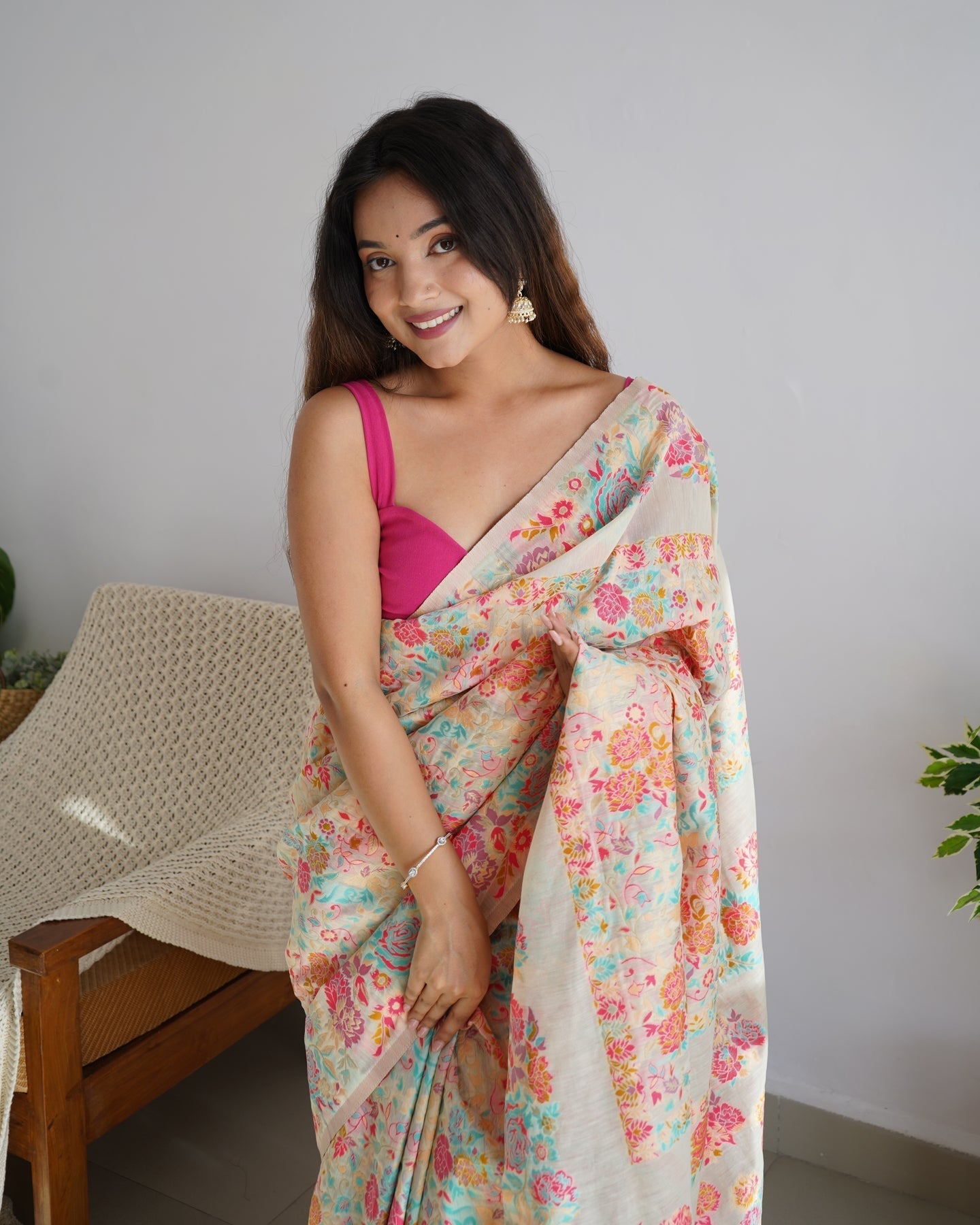 Cream Women's Banarsi Art Silk Saree With Unstitched Contrast Blouse